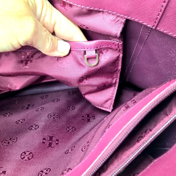 Tory Burch Emerson Tote Handbag. Burgundy, Saffiano Leather, Large. - Picture 12 of 16